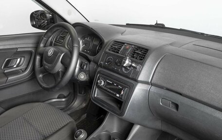 Skoda Fabia II, 2011 год, 494 000 рублей, 5 фотография