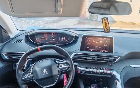 Peugeot 3008 II, 2018 год, 2 000 000 рублей, 4 фотография