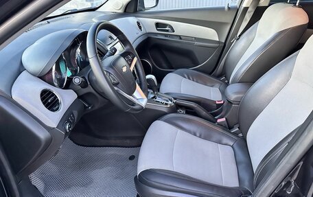 Chevrolet Cruze II, 2013 год, 800 000 рублей, 10 фотография