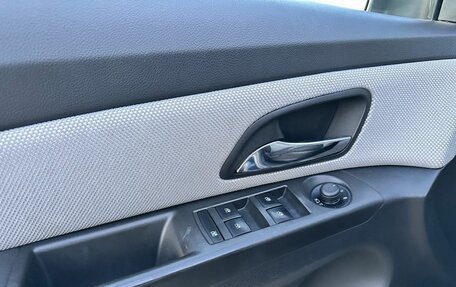 Chevrolet Cruze II, 2013 год, 800 000 рублей, 12 фотография