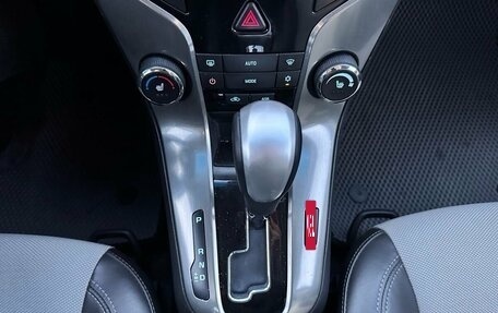 Chevrolet Cruze II, 2013 год, 800 000 рублей, 16 фотография