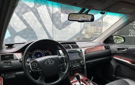 Toyota Camry, 2011 год, 1 690 000 рублей, 2 фотография