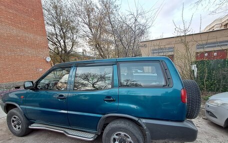 Nissan Terrano II рестайлинг, 1994 год, 550 000 рублей, 2 фотография