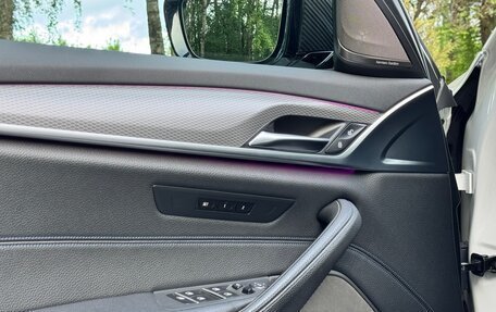 BMW 5 серия, 2019 год, 3 650 000 рублей, 11 фотография
