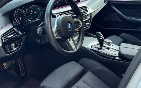 BMW 5 серия, 2019 год, 3 650 000 рублей, 9 фотография