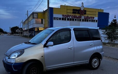 Toyota FunCargo, 2000 год, 300 000 рублей, 4 фотография
