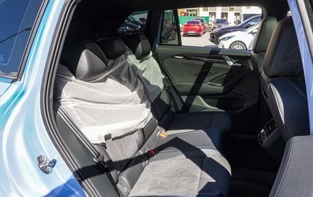 Volkswagen Tiguan, 2024 год, 4 800 000 рублей, 7 фотография