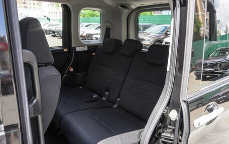 Toyota Roomy I, 2017 год, 1 395 000 рублей, 7 фотография