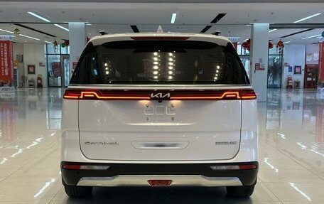 KIA Carnival, 2022 год, 3 800 000 рублей, 5 фотография