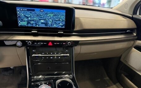 KIA Carnival, 2022 год, 3 800 000 рублей, 18 фотография