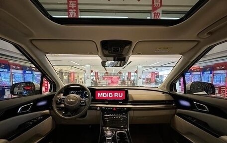 KIA Carnival, 2022 год, 3 800 000 рублей, 13 фотография