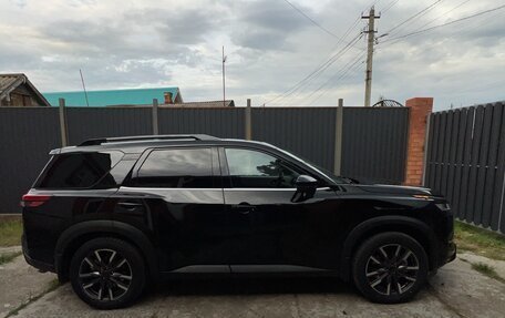 Nissan Pathfinder, 2021 год, 5 200 000 рублей, 3 фотография