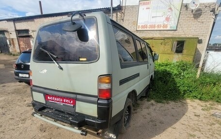 Mitsubishi Delica III, 1993 год, 350 000 рублей, 3 фотография
