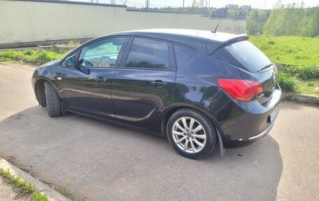 Opel Astra J, 2013 год, 695 000 рублей, 12 фотография