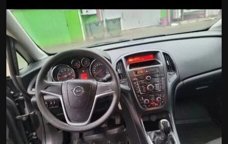 Opel Astra J, 2013 год, 695 000 рублей, 16 фотография