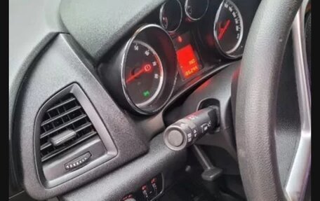 Opel Astra J, 2013 год, 695 000 рублей, 17 фотография