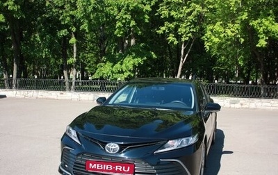 Toyota Camry, 2021 год, 2 350 000 рублей, 1 фотография