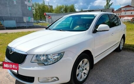 Skoda Superb III рестайлинг, 2013 год, 1 270 000 рублей, 2 фотография