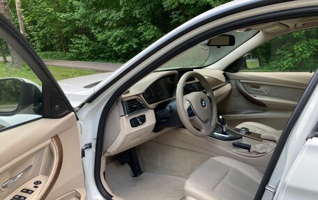 BMW 3 серия, 2013 год, 2 040 000 рублей, 13 фотография
