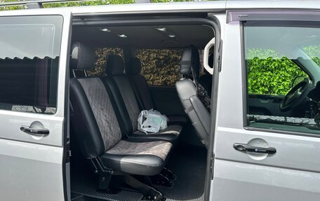 Volkswagen Caravelle T5, 2014 год, 1 900 000 рублей, 8 фотография