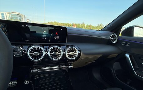 Mercedes-Benz CLA AMG, 2019 год, 5 150 000 рублей, 11 фотография