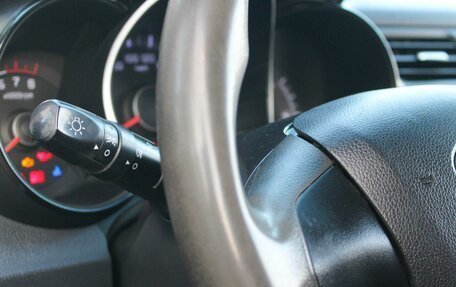 KIA Rio III рестайлинг, 2012 год, 649 000 рублей, 19 фотография