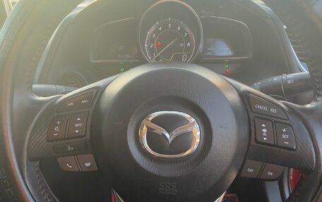 Mazda Axela, 2015 год, 1 350 000 рублей, 10 фотография
