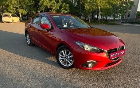 Mazda Axela, 2015 год, 1 350 000 рублей, 2 фотография