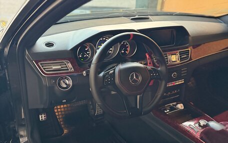Mercedes-Benz E-Класс, 2015 год, 1 890 000 рублей, 3 фотография