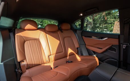 Maserati Levante I, 2019 год, 5 900 000 рублей, 27 фотография