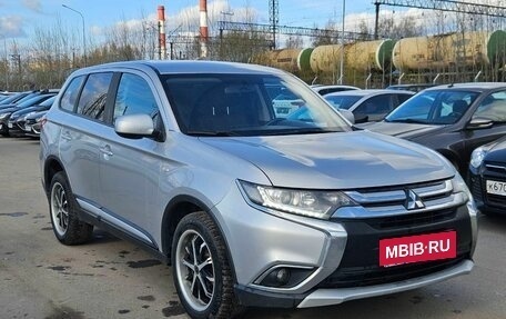 Mitsubishi Outlander III рестайлинг 3, 2016 год, 1 189 000 рублей, 3 фотография