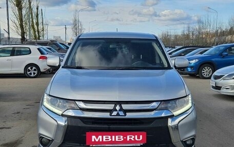 Mitsubishi Outlander III рестайлинг 3, 2016 год, 1 189 000 рублей, 2 фотография