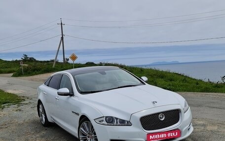 Jaguar XJ IV (X351), 2012 год, 2 700 000 рублей, 9 фотография