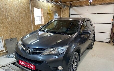 Toyota RAV4, 2013 год, 1 900 000 рублей, 1 фотография