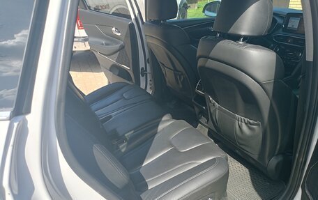 Hyundai Santa Fe IV, 2018 год, 2 450 000 рублей, 5 фотография