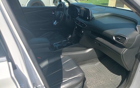 Hyundai Santa Fe IV, 2018 год, 2 450 000 рублей, 9 фотография