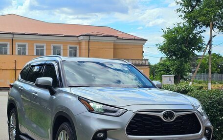 Toyota Highlander, 2020 год, 4 450 000 рублей, 25 фотография