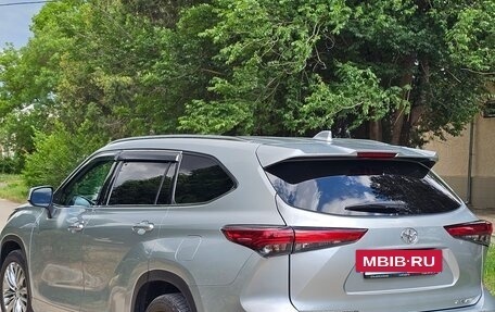 Toyota Highlander, 2020 год, 4 450 000 рублей, 31 фотография