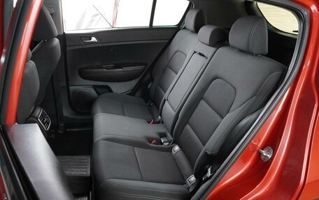 KIA Sportage IV рестайлинг, 2018 год, 2 259 000 рублей, 9 фотография