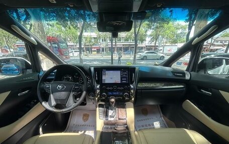 Toyota Alphard III, 2022 год, 9 807 887 рублей, 7 фотография
