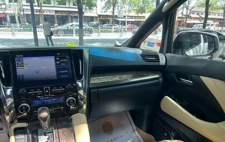 Toyota Alphard III, 2022 год, 9 807 887 рублей, 12 фотография