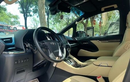 Toyota Alphard III, 2022 год, 9 807 887 рублей, 11 фотография