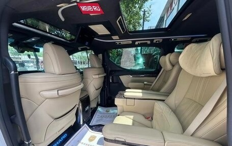 Toyota Alphard III, 2022 год, 9 807 887 рублей, 20 фотография