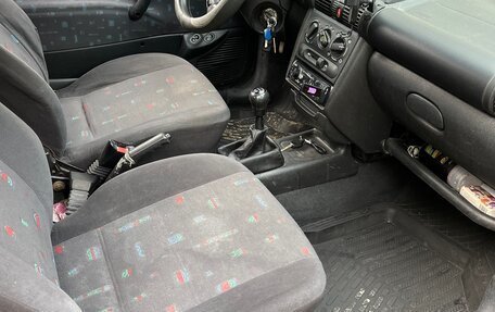 Opel Corsa B, 1998 год, 130 000 рублей, 16 фотография