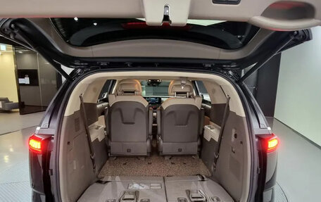 KIA Carnival, 2021 год, 2 990 000 рублей, 20 фотография