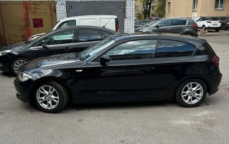 BMW 1 серия, 2008 год, 695 000 рублей, 3 фотография