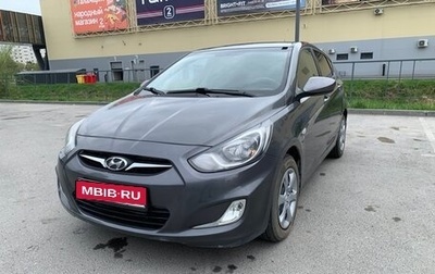 Hyundai Solaris II рестайлинг, 2011 год, 780 000 рублей, 1 фотография