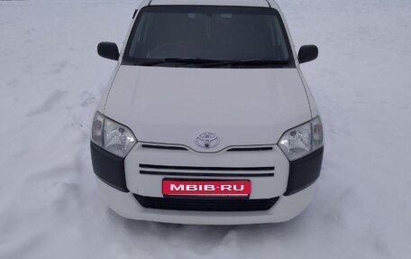 Toyota Probox I, 2016 год, 950 000 рублей, 1 фотография