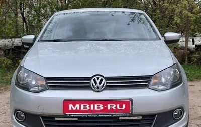Volkswagen Polo VI (EU Market), 2013 год, 1 200 000 рублей, 1 фотография