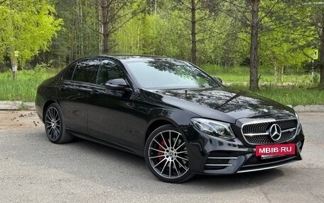Mercedes-Benz E-Класс AMG, 2017 год, 3 900 000 рублей, 2 фотография